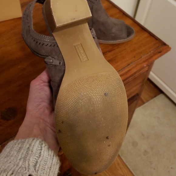 Booties - Picture 4 of 4